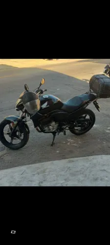 Vendou ou troco por carro CB 300 2013