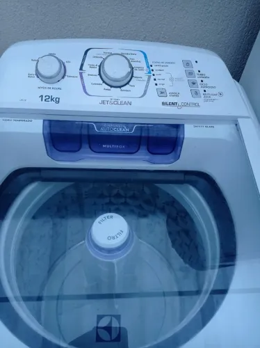 Vendo máquina de lavar Electrolux 
