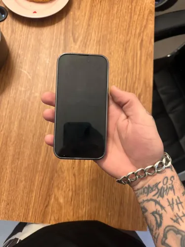 iPhone 15