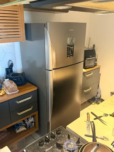 Geladeira inox Panasonic Nova