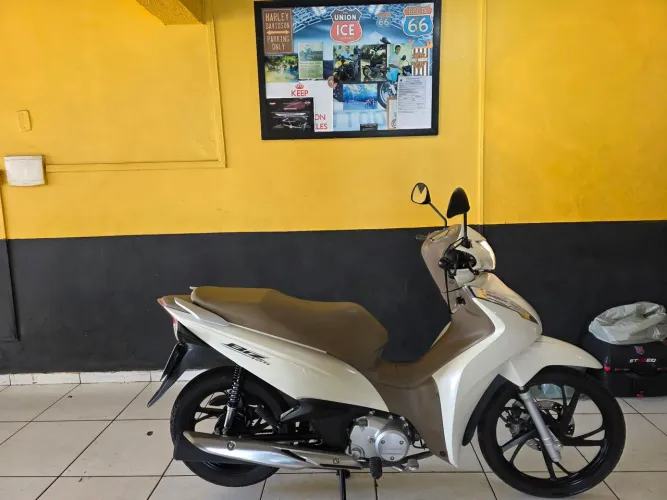 HONDA BIZ 125cc EX, 2024/2024 ( 1.600 kms ).