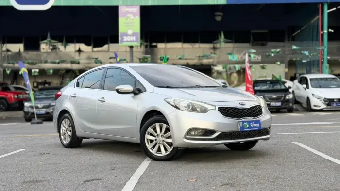 Kia Motors Cerato 1.6 16V Flex Aut. 2014