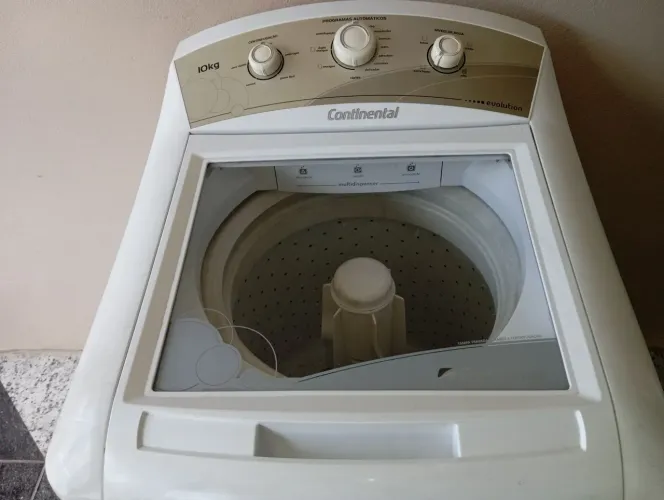 Máquina de lavar roupa continental 10 kilos 