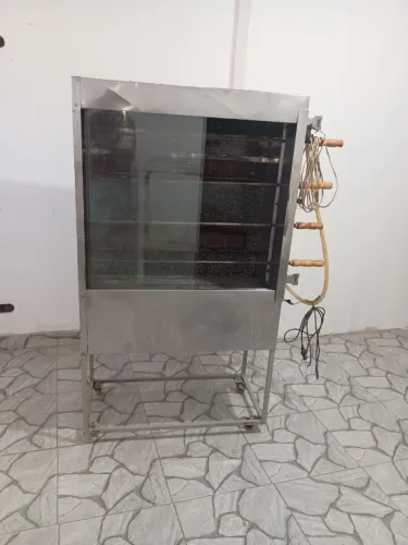 Máquina de assar frango
