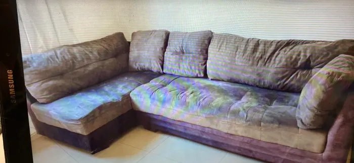 Cama de casal e sofa