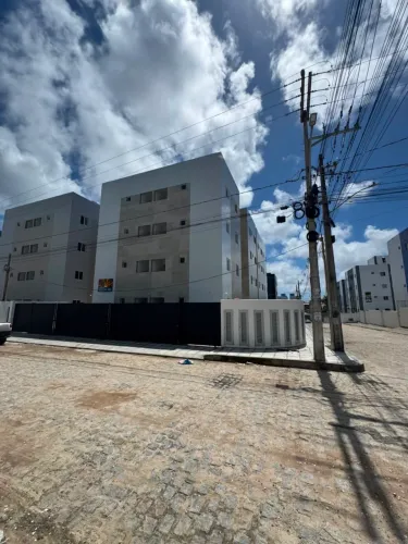 Alugo apartamento 1º andar com varanda Villa Sol
