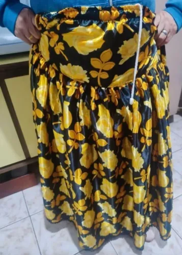 Saia pombogira amarela com preto