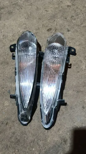 Par de piscas dianteiro original da Honda biz 125 2011 A 2017 sem detalhes 