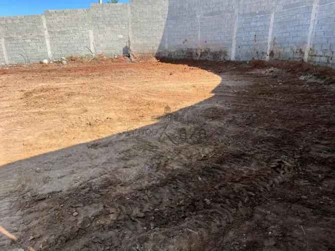 Oportunidade - Terreno Comercial - Portal dos Pássaros - 559m².