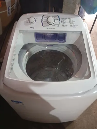 Máquina de lavar roupa Eletrolux 14 kg 127 V