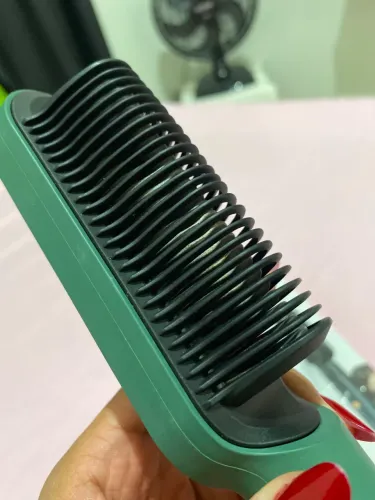 Escova alisadora elétrica portátil