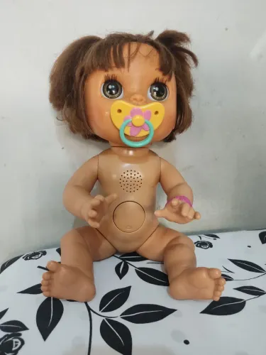 Baby alive comer e brincar