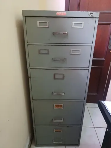 Arquivo de Aço e fichario chapa grossa 6 gavetas.