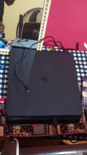 Ps4 slim