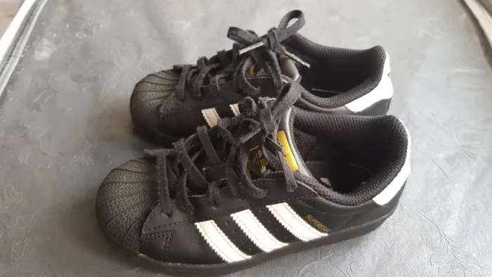 TÊNIS INFANTIL ADIDAS SUPER STAR, Tamanho n°28
