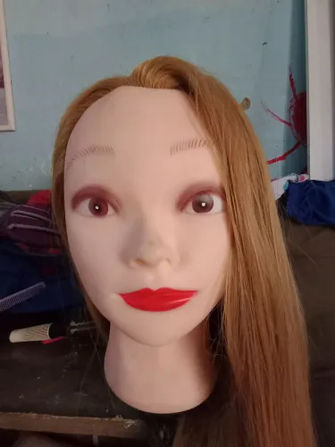 Cabeça de boneca