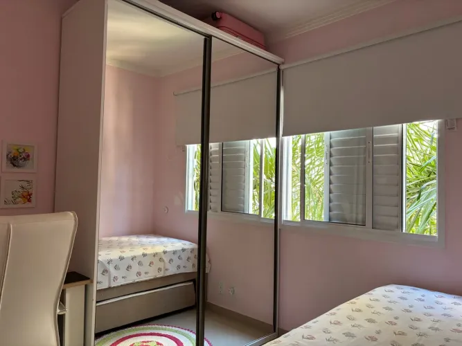 Guarda-roupa 2 portas com espelho 