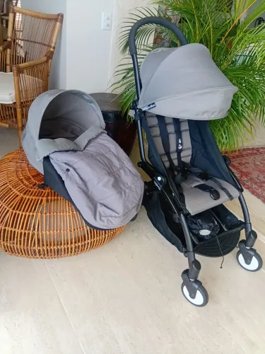 Carrinho com Moisés yoyo babyzen 