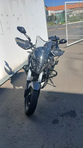 Dominar 400 Bajaj 2024