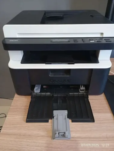 Impressora laser Multifuncional