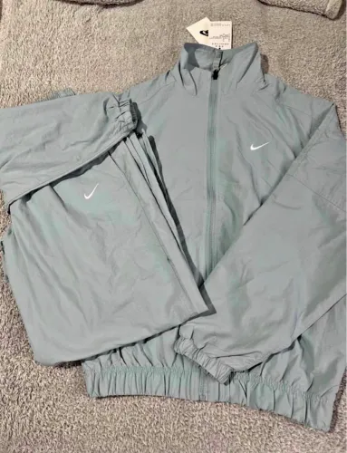 Conjunto Nike nrg 