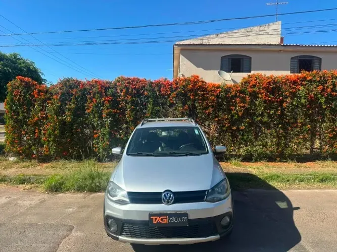 Volkswagen Crossfox 1.6 MI Total Flex 8V 5P 2011