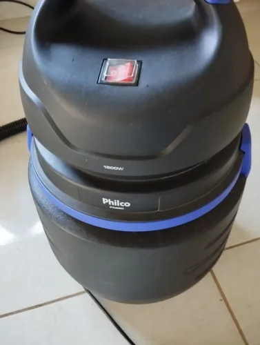 Aspirador de pó e água