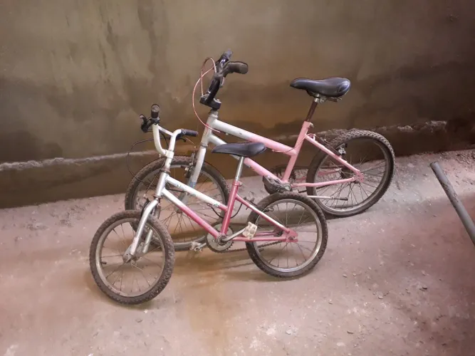 VENDO DUAS BICICLETAS POR 150 REAIS.