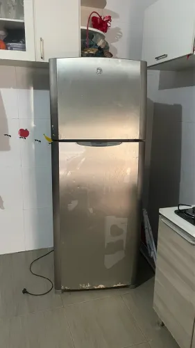 GELADEIRA GE FROST FREE