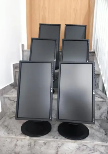Monitor LG 19EB13 lote 15 unidades iguais 