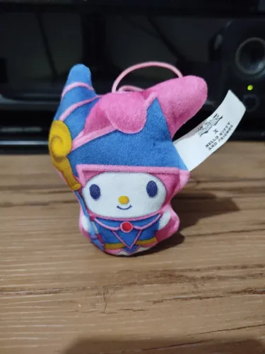 Pelucia McDonalds - Sanrio - Hello Kitty - My Melody / Maga Negra - Yu gi oh 