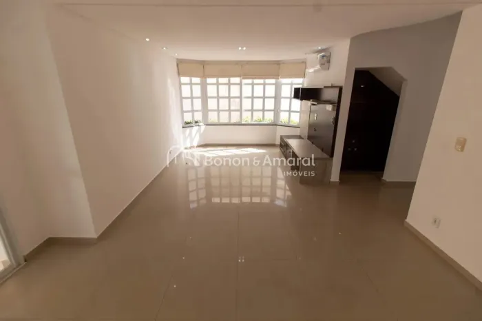 Casa de condomínio para alugar com 160m², 3 quartos e 2 vagas