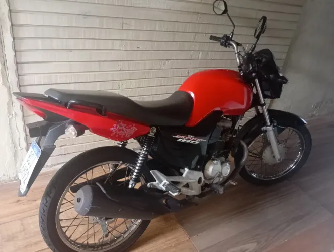 Moto Excelente a venda 