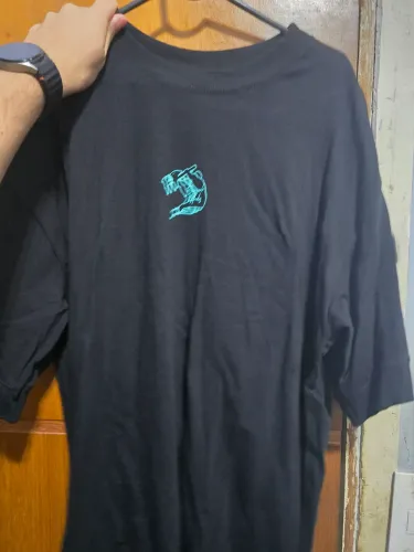 Camiseta oversized berzerk preta P