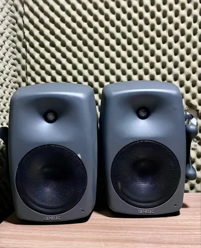 Par Monitor Genelec 8250 e 8050