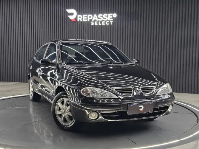 Renault Megane Sedan Privilège 2.0 16V AUT 2005
