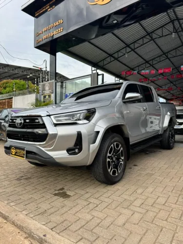Toyota Hilux CD SRX 4X4 2.8 TDI 16V Diesel Aut. 2025