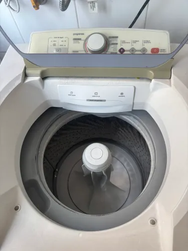 Vendo Máquina de Lavar