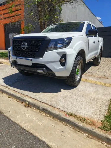 Nissan Frontier S CD 4X4 2.3 TB Diesel Mec. 2024