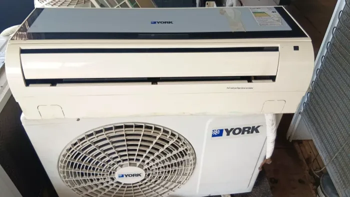 Central de ar 12mil bths Gelando perfeitamente entrego instalada