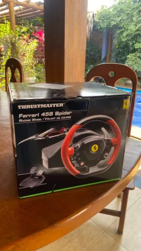 Thrustmaster Ferrari 458 Spider LACRADO - Volante de corrida para Xbox Series X|S e Xbox O