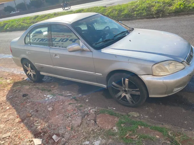 Honda Civic Sedan LX 1.6 16V Mec. 4P 2000