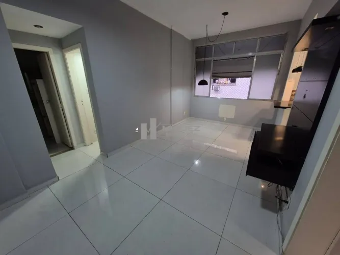 Apartamento a venda na Rua Dr. Satamini - Tijuca, com 1 quarto, dependência revertida para