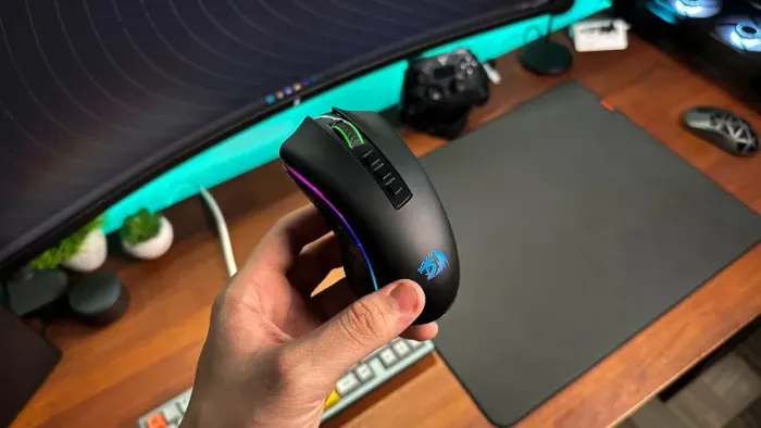 Mouse Gamer Redragon Cobra Pro, 16000 DPI, 8 Botões Programáveis, RGB, Preto