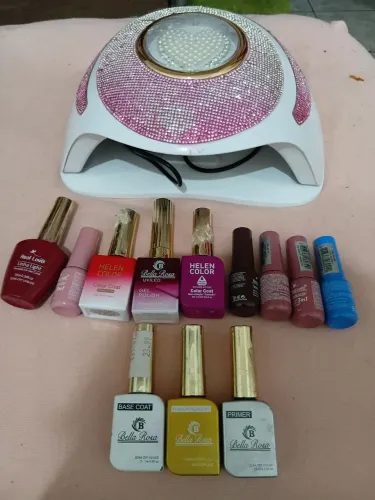 Esmalte em em gel e cabine