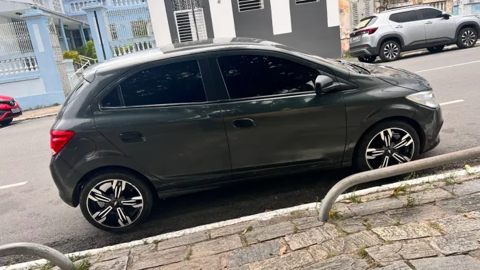 Chevrolet Onix JOY Hatch 1.0 8V Flex Mec. 4P 2018