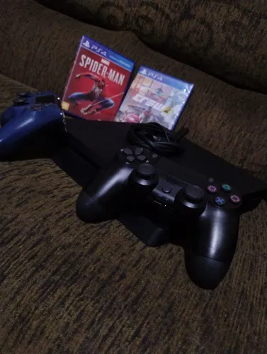 PS4 slim
