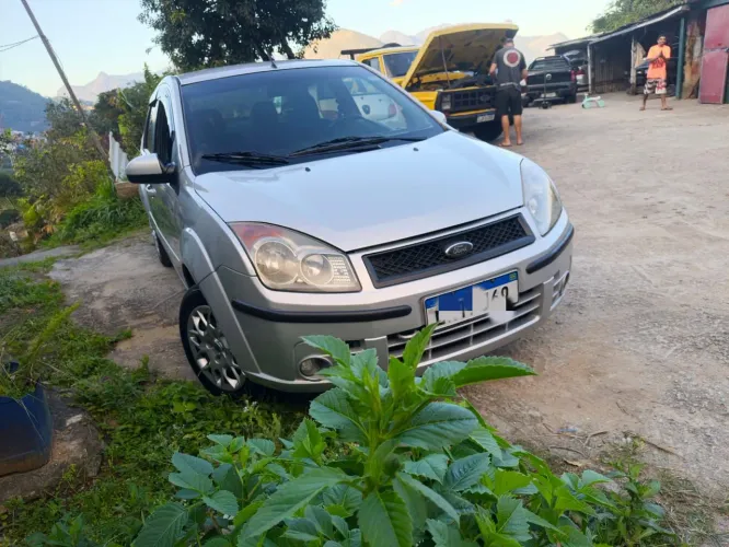 Ford Fiesta Sed. 1.6 8V Flex 4P 2009