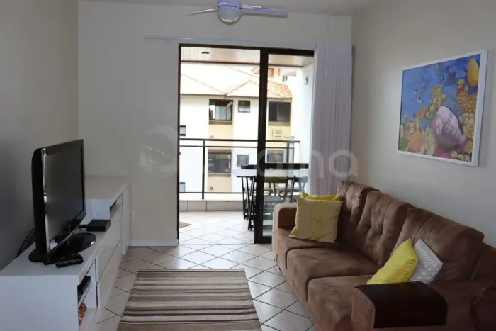 Apartamento 3 quartos, sendo 1 suíte e 2 vagas de garagem na Praia Brava