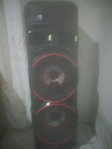 Caixa som com rádio LG xbomm